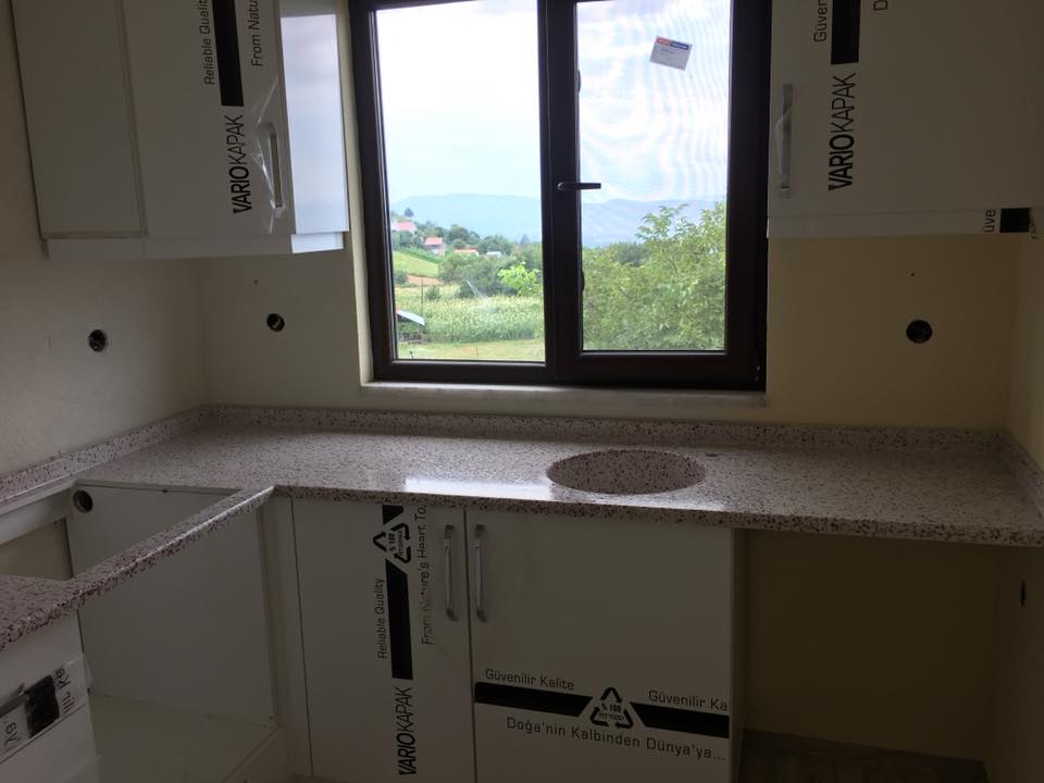 bergama gri granit mutfak tezgahi